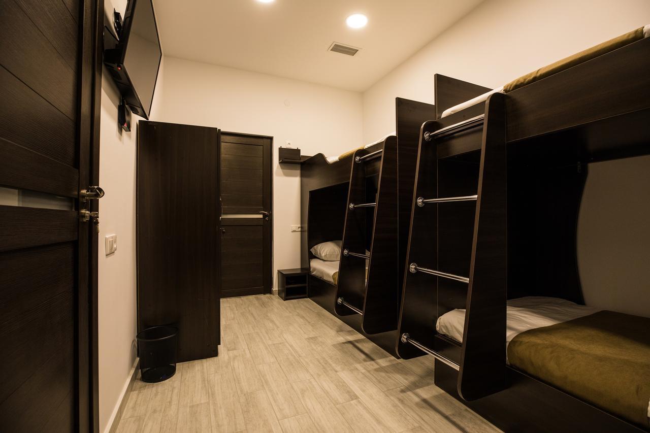 5 Rooms Mini-Hotel & Tours Ереван Екстериор снимка